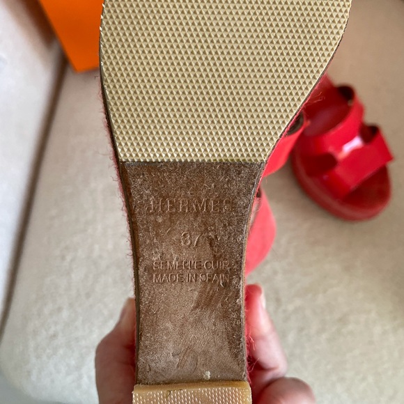 Hermès pink patent leather women’s sandals size 37 - Picture 5 of 5